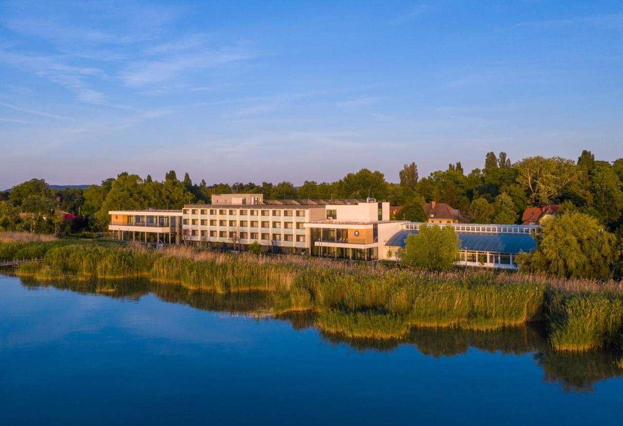 Hotel Otp Balatonszárszó 外观 照片