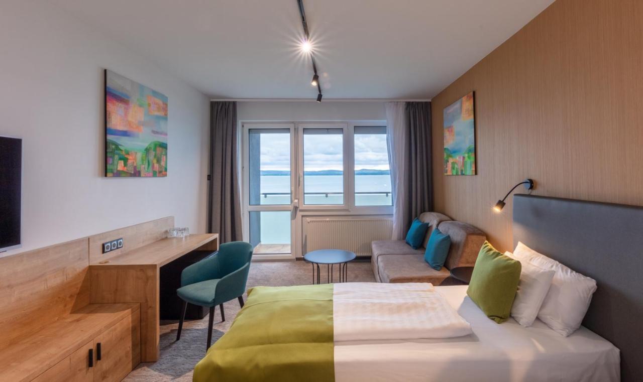 Hotel Otp Balatonszárszó 外观 照片