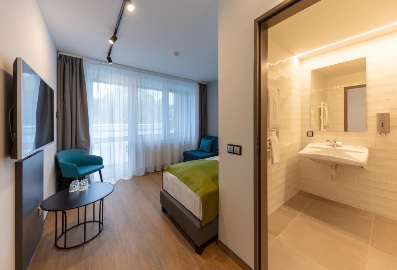 Hotel Otp Balatonszárszó 外观 照片